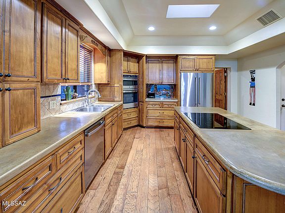 Tucson, Arizona, 85718, United States, 4 Bedrooms Bedrooms, ,3 BathroomsBathrooms,Residential,Forsale,1963534