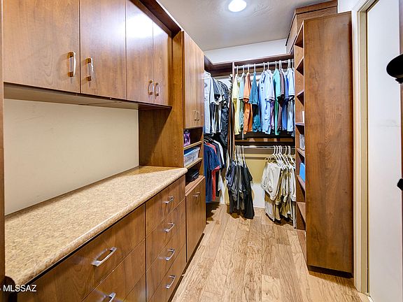 Tucson, Arizona, 85718, United States, 4 Bedrooms Bedrooms, ,3 BathroomsBathrooms,Residential,Forsale,1963534