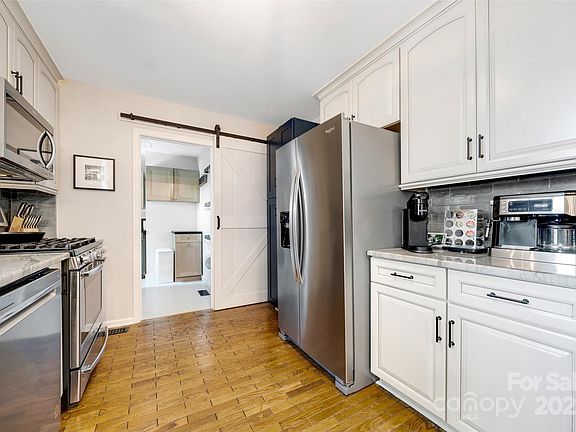 Mills River, North Carolina, 28759, United States, 3 Bedrooms Bedrooms, ,4 BathroomsBathrooms,Residential,Forsale,2004157