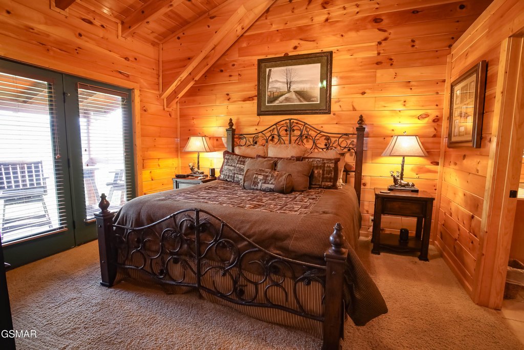 Sevierville, Tennessee, 37862, United States, 4 Bedrooms Bedrooms, ,5.5 BathroomsBathrooms,Residential,Forsale,1999464