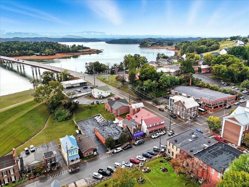 Dandridge, Tennessee, 37725, United States, ,Commercial,Forsale,1988738