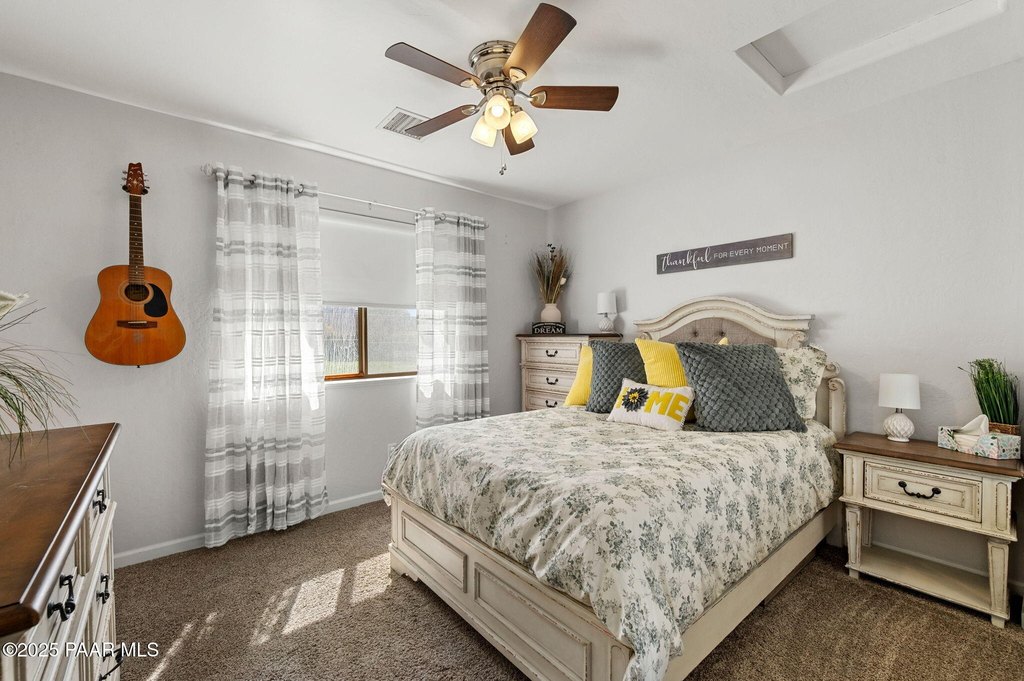 Chino Valley, Arizona, 86323, United States, 5 Bedrooms Bedrooms, ,2 BathroomsBathrooms,Residential,Forsale,1968231