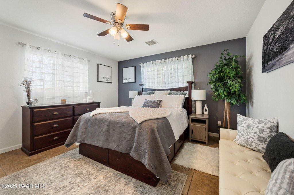 Chino Valley, Arizona, 86323, United States, 5 Bedrooms Bedrooms, ,2 BathroomsBathrooms,Residential,Forsale,1968231