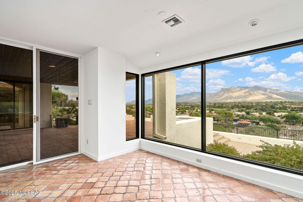 Tucson, Arizona, 85742, United States, 3 Bedrooms Bedrooms, ,2.5 BathroomsBathrooms,Residential,Forsale,1990088