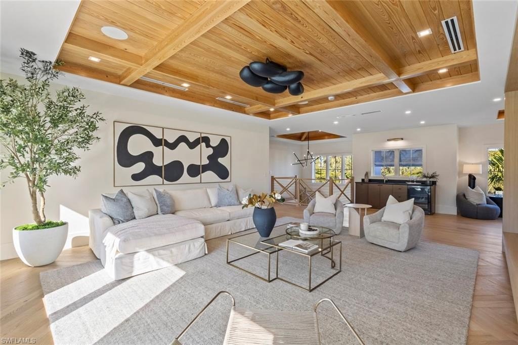 NAPLES, Florida, 34102, United States, 5 Bedrooms Bedrooms, ,5.5 BathroomsBathrooms,Residential,Forsale,2011524