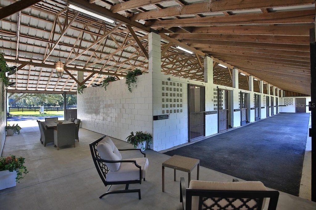 MORRISTON, Florida, 32668, United States, 5 Bedrooms Bedrooms, ,3 BathroomsBathrooms,Residential,Forsale,1969792