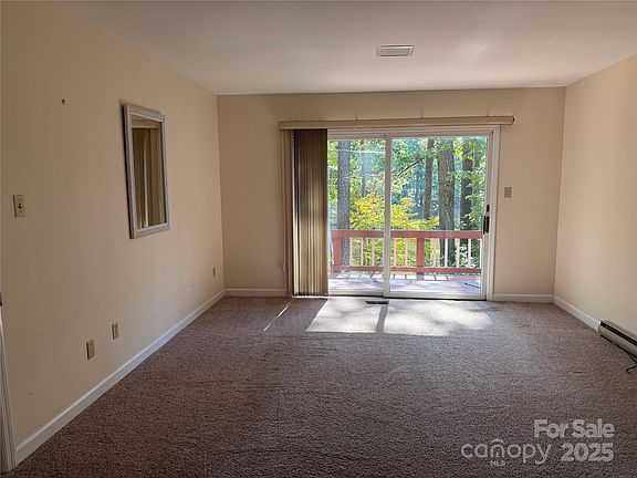 Lancaster, South Carolina, 29720, United States, 5 Bedrooms Bedrooms, ,4 BathroomsBathrooms,Residential,Forsale,1985968