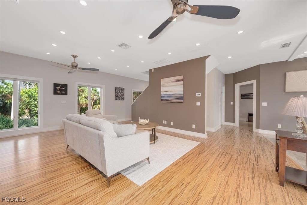 Sanibel, Florida, 33957, United States, 3 Bedrooms Bedrooms, ,4 BathroomsBathrooms,Residential,Forsale,1971927