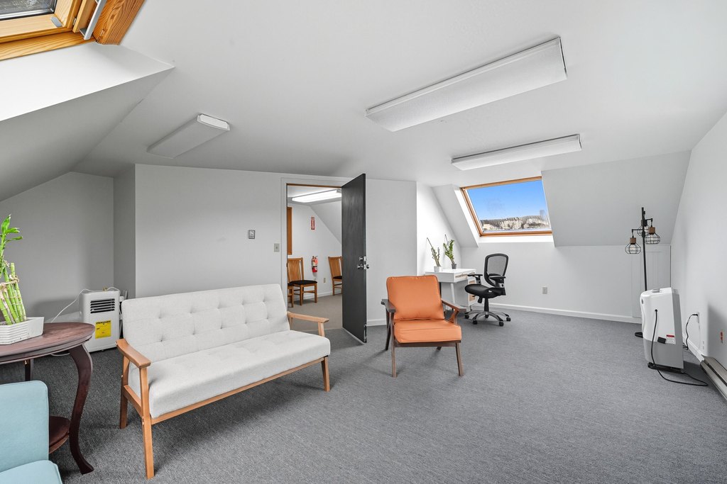 Hallowell, Maine, 04347, United States, ,Residential,Forsale,2002425