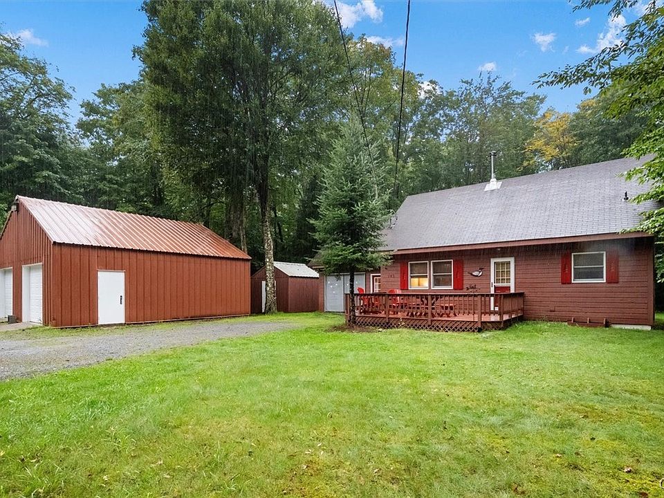 Eagle Bay, New York, 13331, United States, 3 Bedrooms Bedrooms, ,2 BathroomsBathrooms,Residential,Forsale,1969693