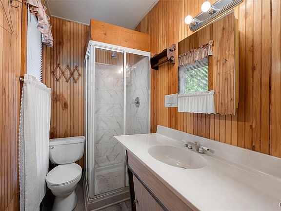 Inlet, New York, 13360, United States, 8 Bedrooms Bedrooms, ,3 BathroomsBathrooms,Residential,Forsale,1969692