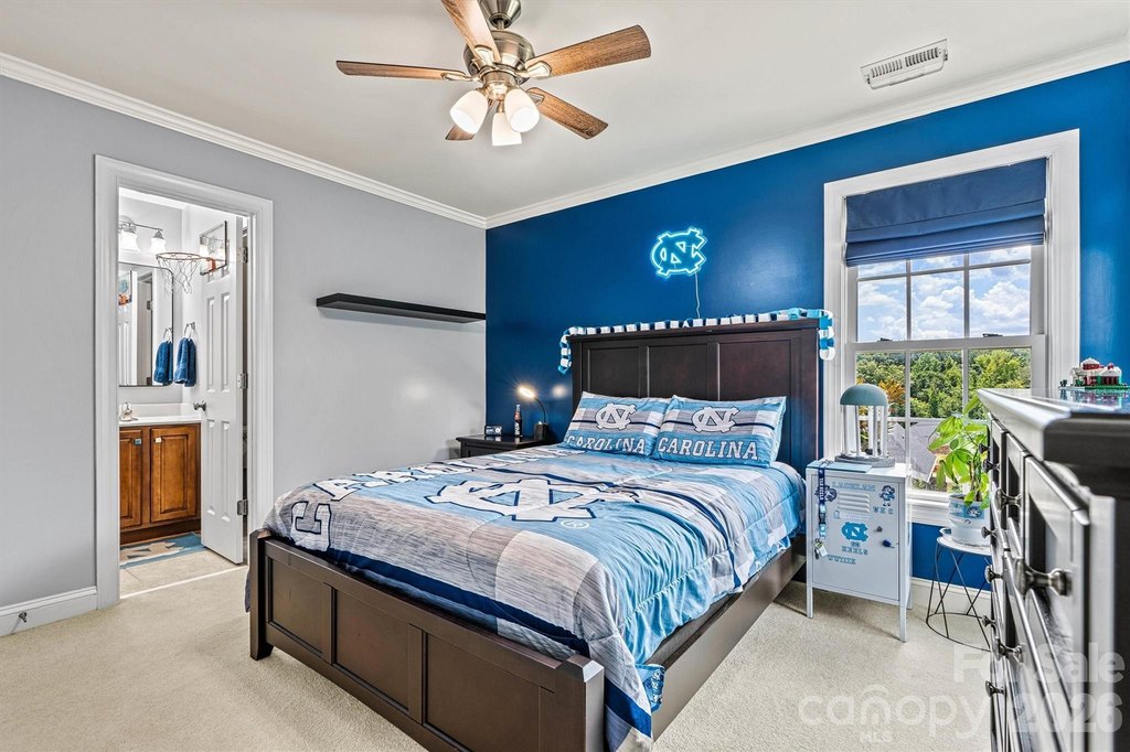 Denver, North Carolina, 28037, United States, 6 Bedrooms Bedrooms, ,5 BathroomsBathrooms,Residential,Forsale,2004076