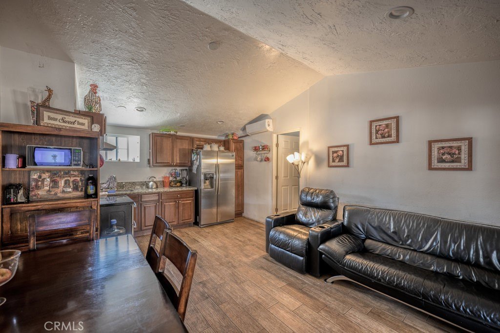 Agua Dulce, California, 91390, United States, 2 Bedrooms Bedrooms, ,4 BathroomsBathrooms,Residential,Forsale,2004098