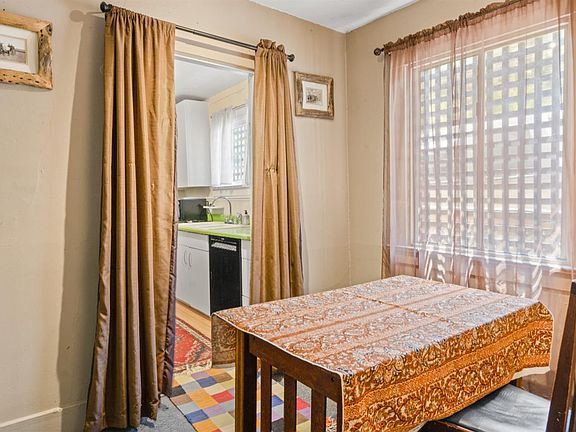 San Anselmo, California, 94960, United States, 2 Bedrooms Bedrooms, ,2 BathroomsBathrooms,Residential,Forsale,1985926