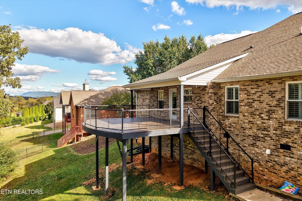 Maryville, Tennessee, 37804, United States, 4 Bedrooms Bedrooms, ,3 BathroomsBathrooms,Residential,Forsale,1973596