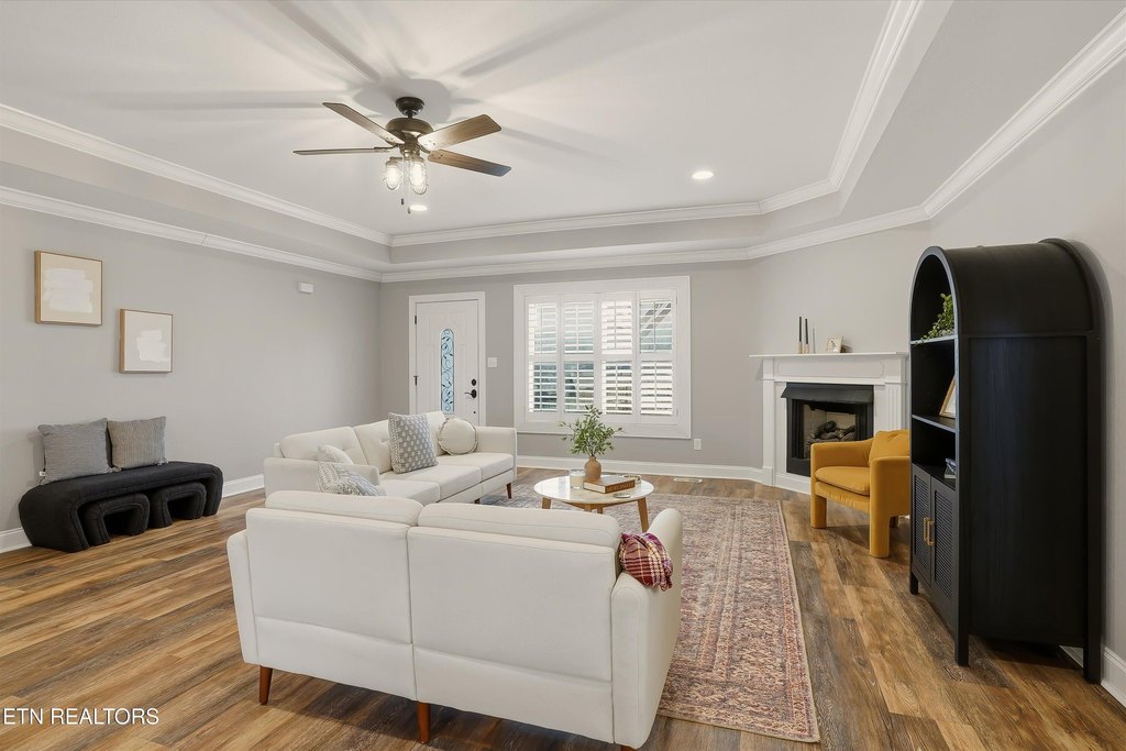 Maryville, Tennessee, 37804, United States, 4 Bedrooms Bedrooms, ,3 BathroomsBathrooms,Residential,Forsale,1973596