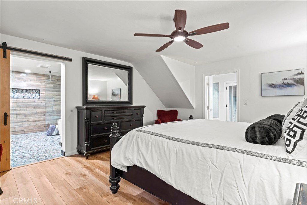 Lake Arrowhead, California, 92352, United States, 4 Bedrooms Bedrooms, ,3 BathroomsBathrooms,Residential,Forsale,1971037