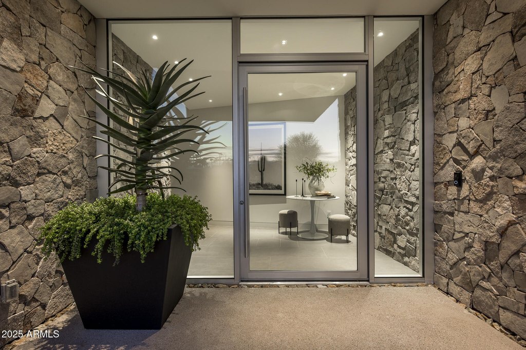 Paradise Valley, Arizona, 85253, United States, 5 Bedrooms Bedrooms, ,6 BathroomsBathrooms,Residential,Forsale,2000265