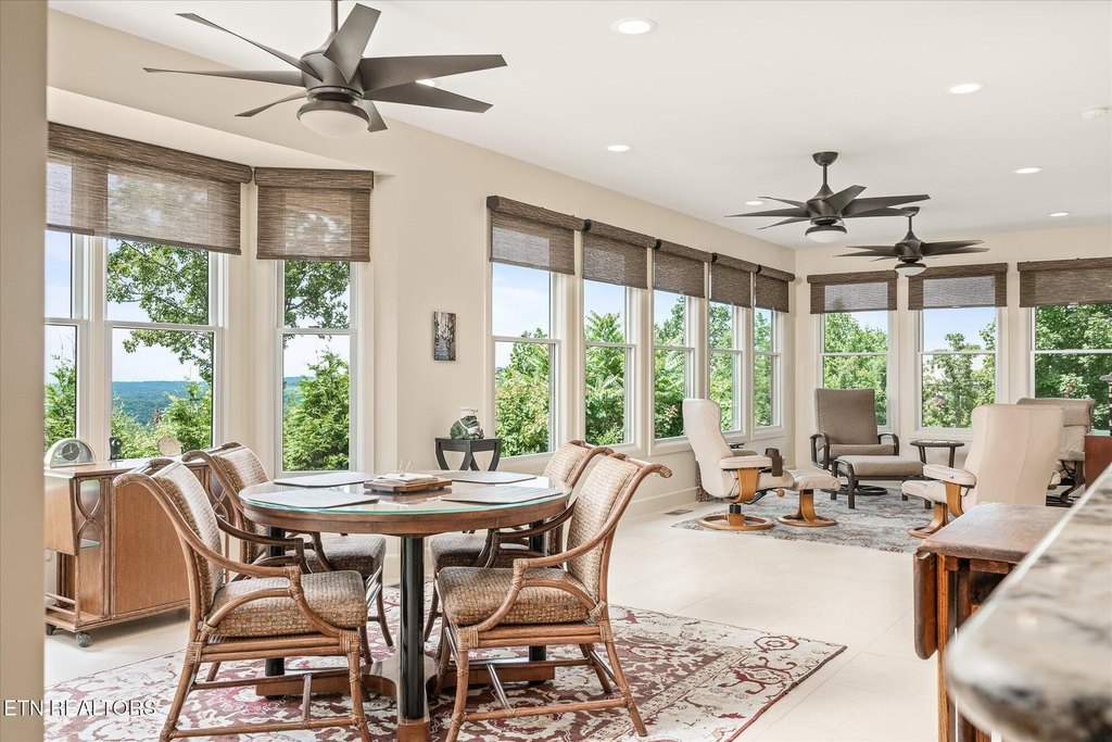 Crossville, Tennessee, 38558, United States, 4 Bedrooms Bedrooms, ,2.5 BathroomsBathrooms,Residential,Forsale,1929843