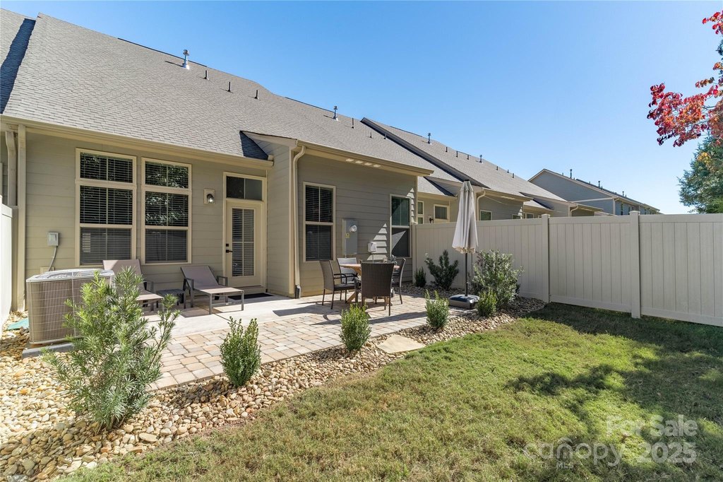 Mooresville, North Carolina, 28117, United States, 3 Bedrooms Bedrooms, ,2.5 BathroomsBathrooms,Residential,Forsale,2004566