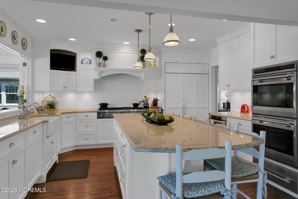 Mantoloking, New Jersey, 08738, United States, 6 Bedrooms Bedrooms, ,4 BathroomsBathrooms,Residential,Forsale,1966063