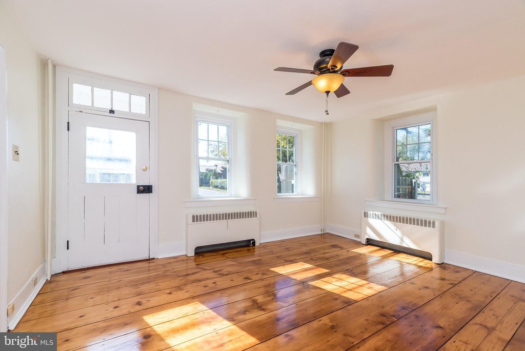 SCHWENKSVILLE, Pennsylvania, 19473, United States, 4 Bedrooms Bedrooms, ,2 BathroomsBathrooms,Residential,Forsale,2004194