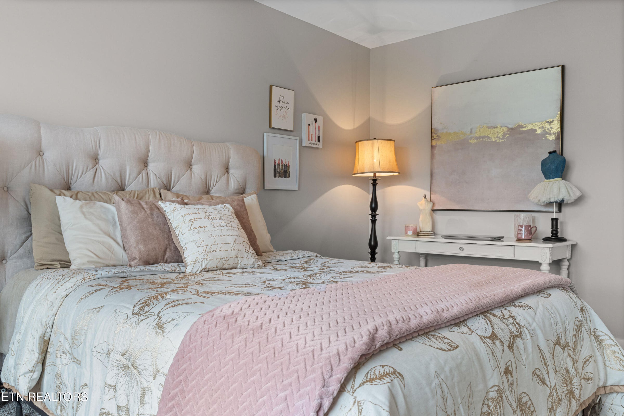 Maryville, Tennessee, 37804, United States, 4 Bedrooms Bedrooms, ,2 BathroomsBathrooms,Residential,Forsale,1973599