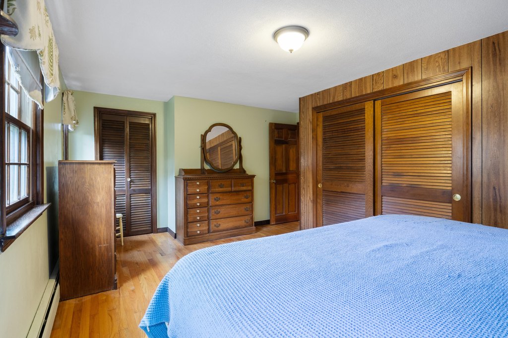 Eliot, Maine, 03903, United States, 4 Bedrooms Bedrooms, ,2 BathroomsBathrooms,Residential,Forsale,2002417