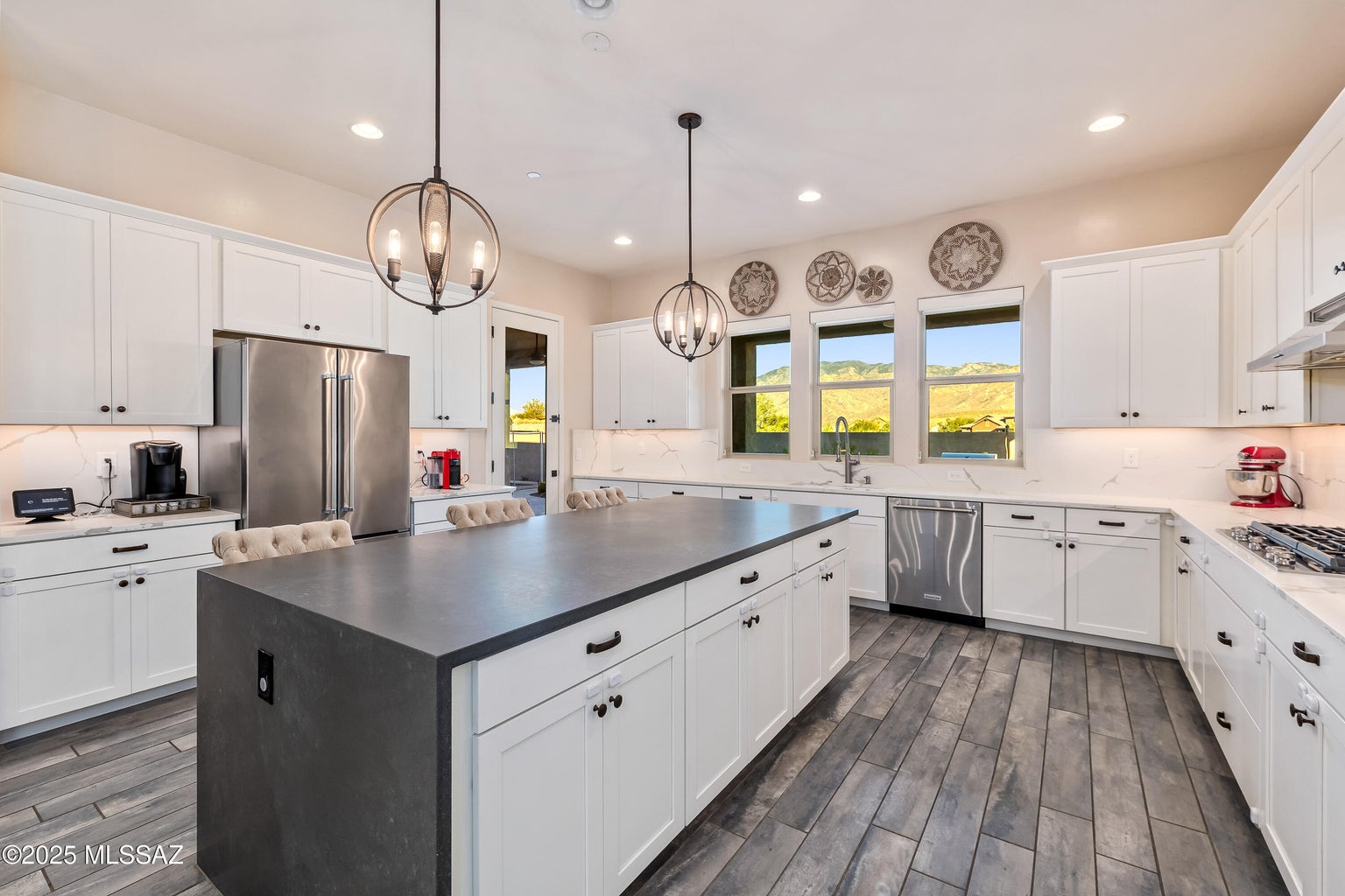 Tucson, Arizona, 85737, United States, 3 Bedrooms Bedrooms, ,4 BathroomsBathrooms,Residential,Forsale,1990093