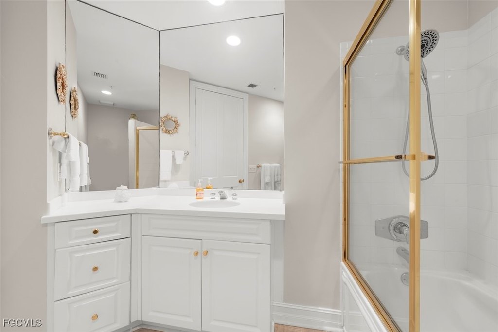 Sanibel, Florida, 33957, United States, 3 Bedrooms Bedrooms, ,3.5 BathroomsBathrooms,Residential,Forsale,1998633