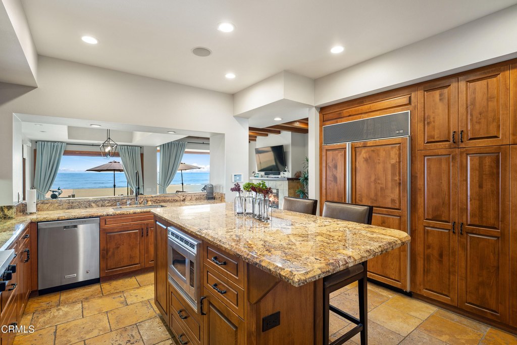 Oxnard, California, 93035, United States, 5 Bedrooms Bedrooms, ,4.5 BathroomsBathrooms,Residential,Forsale,2004315