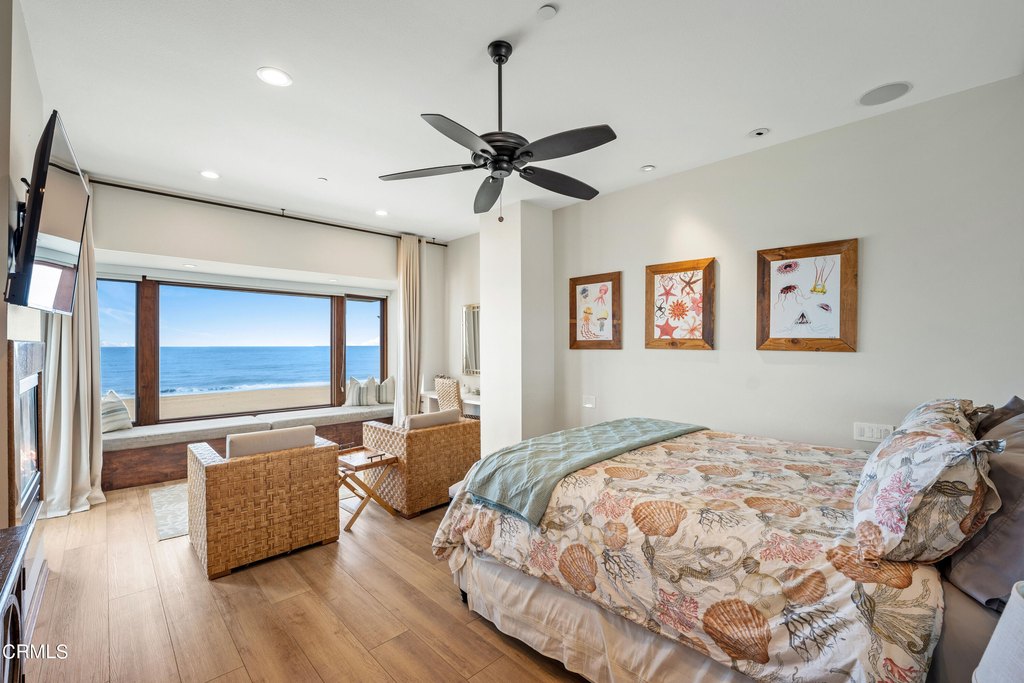 Oxnard, California, 93035, United States, 5 Bedrooms Bedrooms, ,4.5 BathroomsBathrooms,Residential,Forsale,2004315