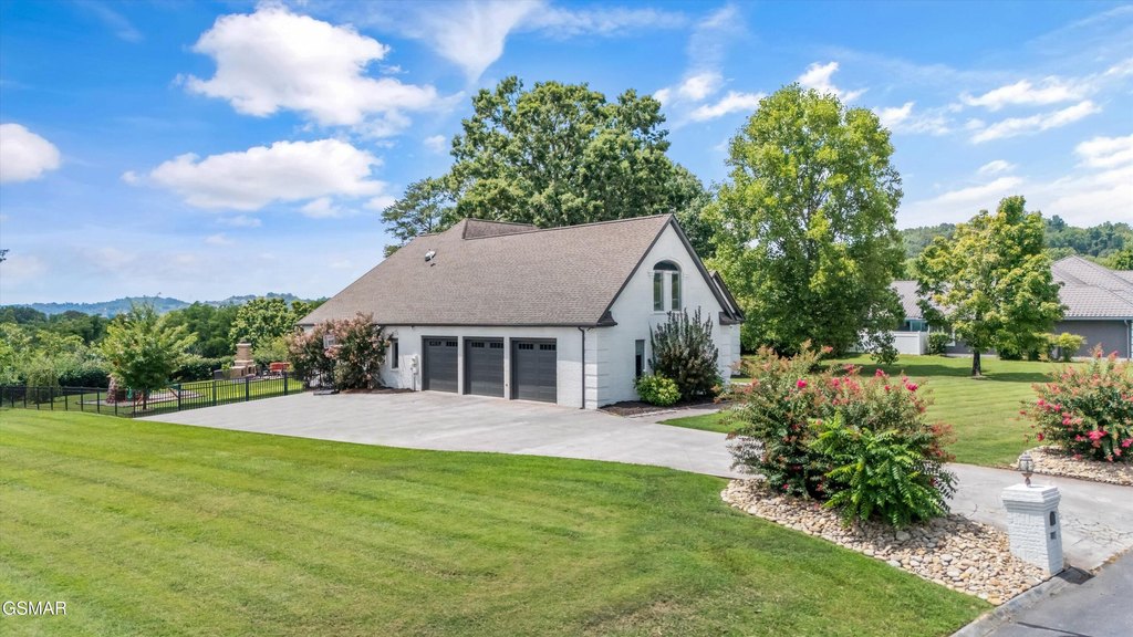 Sevierville, Tennessee, 37862, United States, 4 Bedrooms Bedrooms, ,3.5 BathroomsBathrooms,Residential,Forsale,1942459