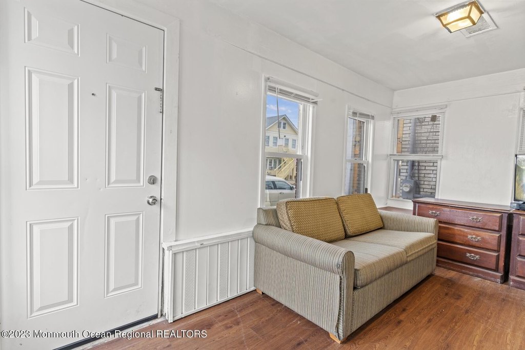 Seaside Heights, New Jersey, 08751, United States, 6 Bedrooms Bedrooms, ,3 BathroomsBathrooms,Residential,Forsale,2004842