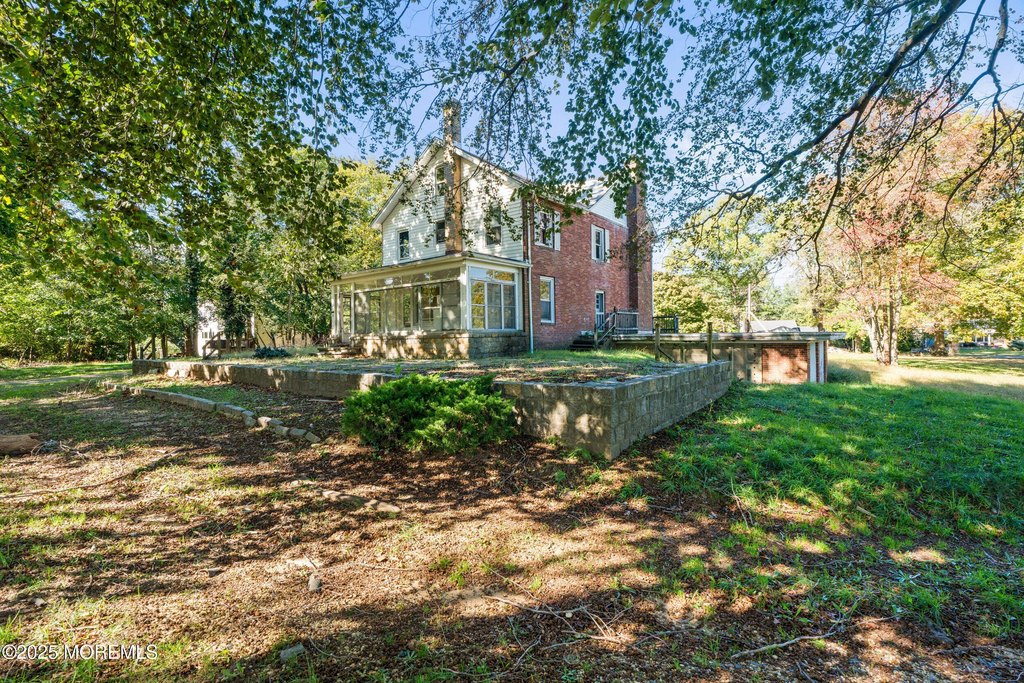 Eatontown, New Jersey, 07724, United States, 4 Bedrooms Bedrooms, ,2 BathroomsBathrooms,Residential,Forsale,1984569