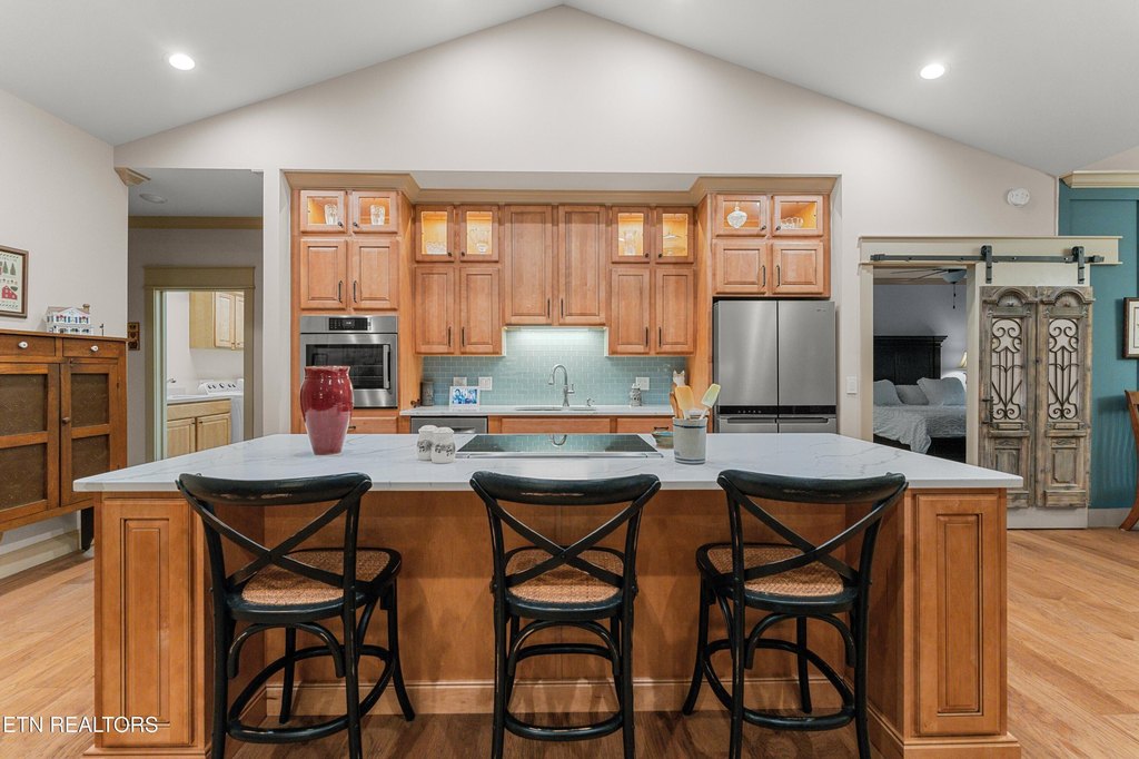 Crossville, Tennessee, 38558, United States, 4 Bedrooms Bedrooms, ,3 BathroomsBathrooms,Residential,Forsale,1952849