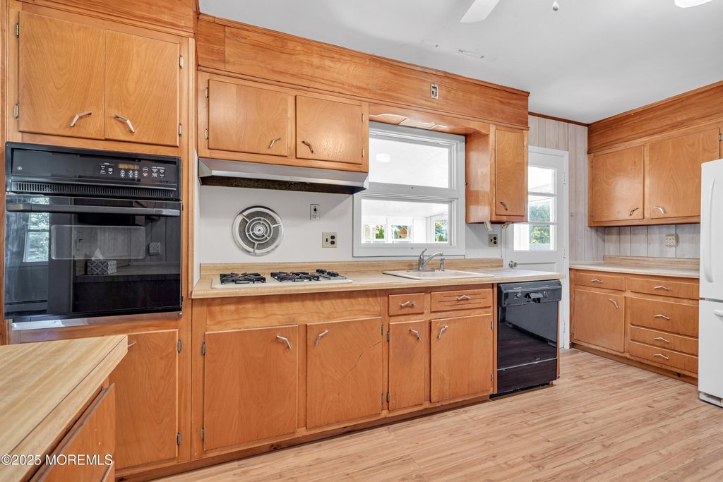 Toms River, New Jersey, 08753, United States, 4 Bedrooms Bedrooms, ,2 BathroomsBathrooms,Residential,Forsale,1994042