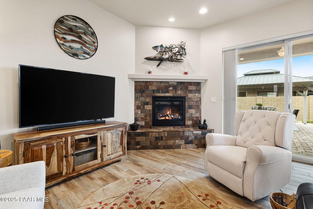 Prescott Valley, Arizona, 86315, United States, 3 Bedrooms Bedrooms, ,2 BathroomsBathrooms,Residential,Forsale,1929278