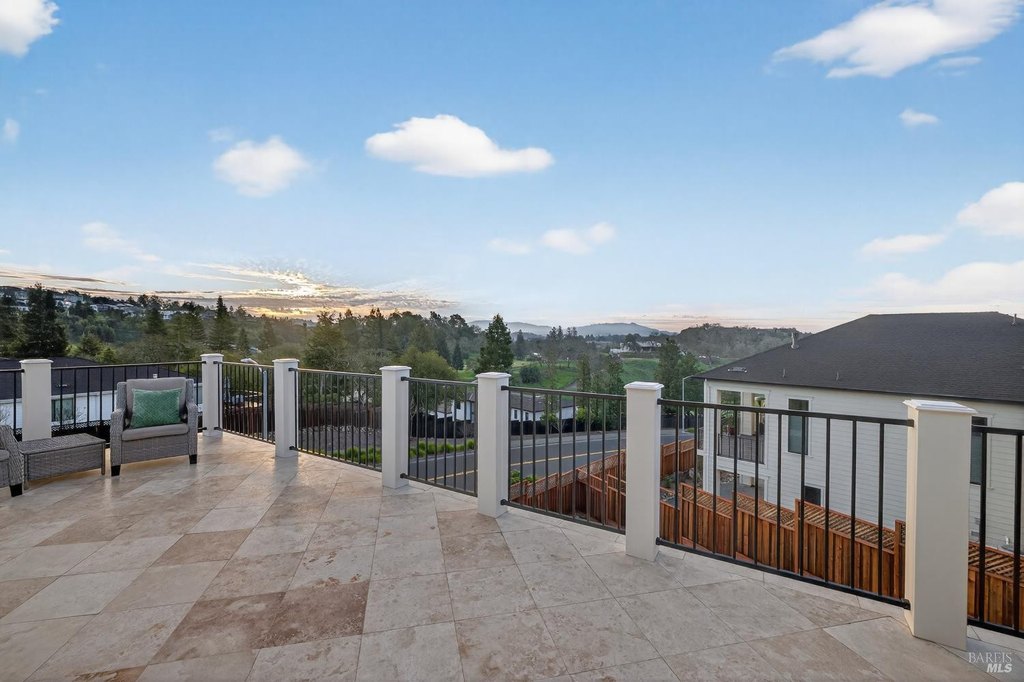 Santa Rosa, California, 95403, United States, 5 Bedrooms Bedrooms, ,4 BathroomsBathrooms,Residential,Forsale,2014494