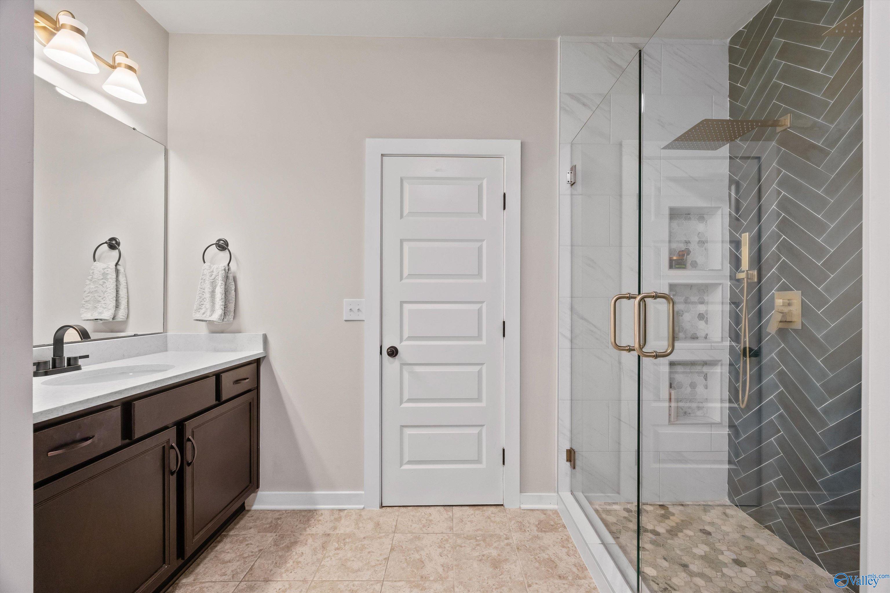 Gurley, Alabama, 35748, United States, 4 Bedrooms Bedrooms, ,2.5 BathroomsBathrooms,Residential,Forsale,2007710