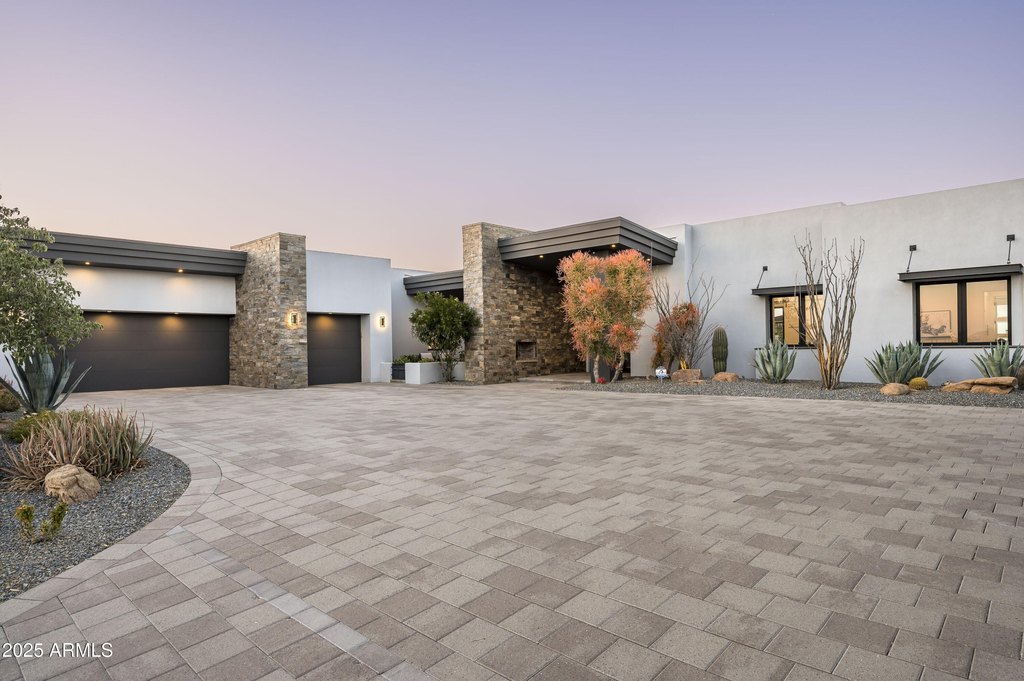Scottsdale, Arizona, 85255, United States, 6 Bedrooms Bedrooms, ,6 BathroomsBathrooms,Residential,Forsale,2000266