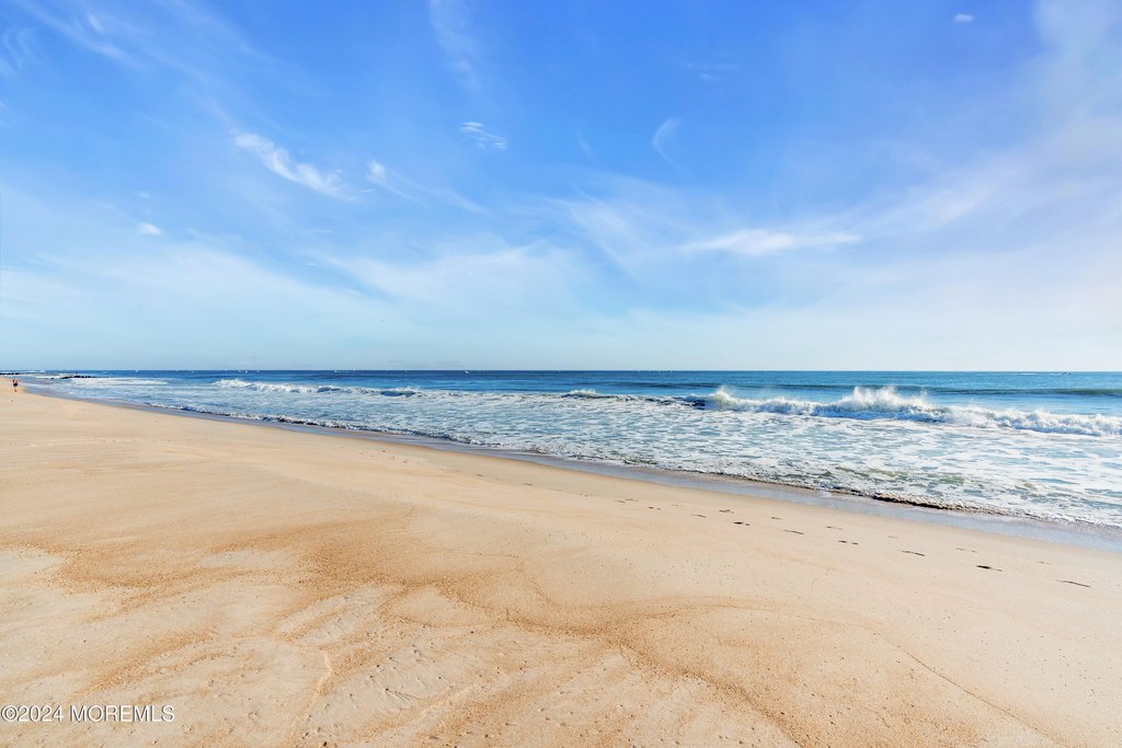 Sea Girt, New Jersey, 08750, United States, 7 Bedrooms Bedrooms, ,6.5 BathroomsBathrooms,Residential,Forsale,2001411