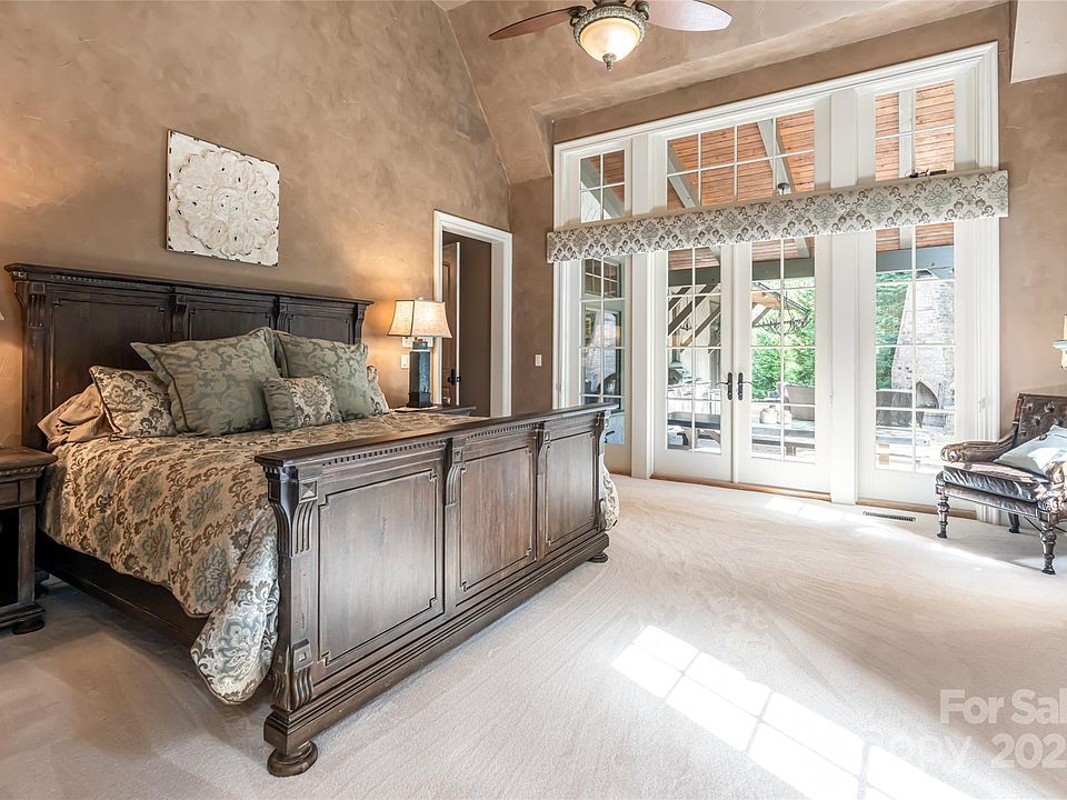 Asheville, North Carolina, 28803, United States, 4 Bedrooms Bedrooms, ,4 BathroomsBathrooms,Residential,Forsale,1986012