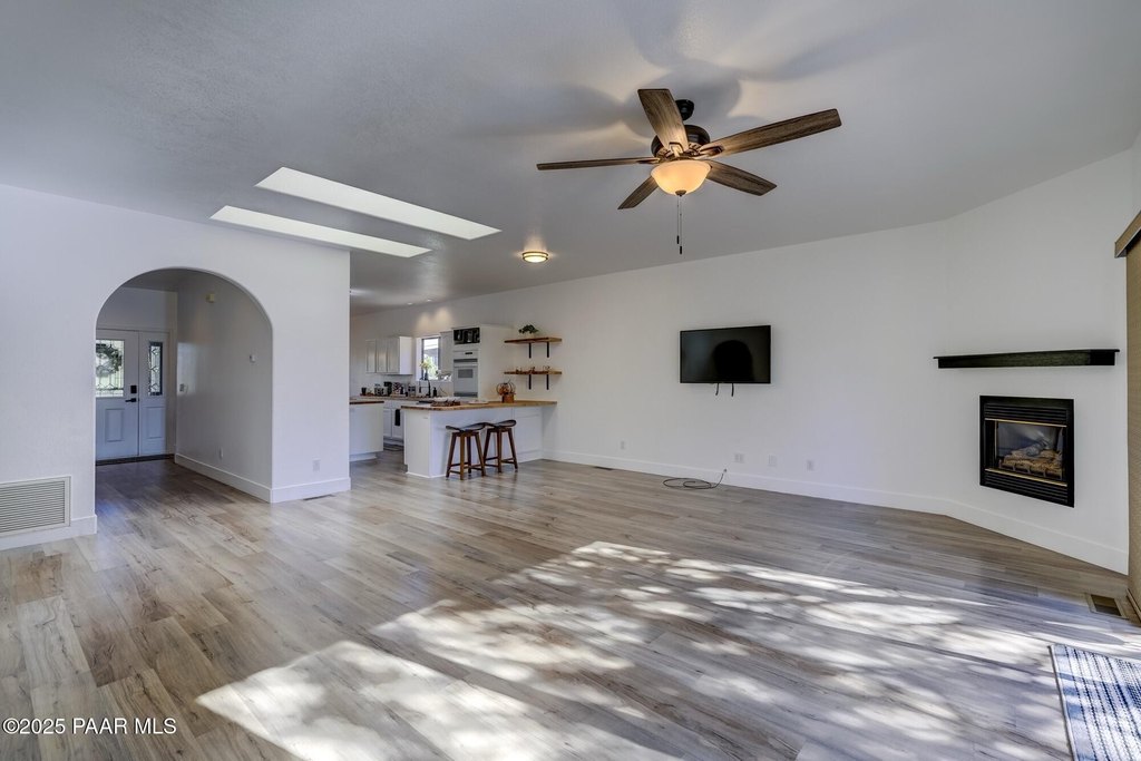 Prescott, Arizona, 86303, United States, 3 Bedrooms Bedrooms, ,2 BathroomsBathrooms,Residential,Forsale,1994061