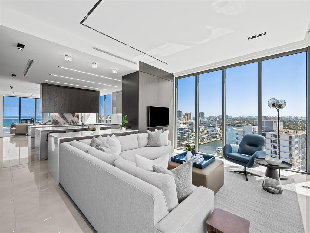 Fort Lauderdale, Florida, 33304, United States, 3 Bedrooms Bedrooms, ,3.5 BathroomsBathrooms,Residential,Forsale,1994074