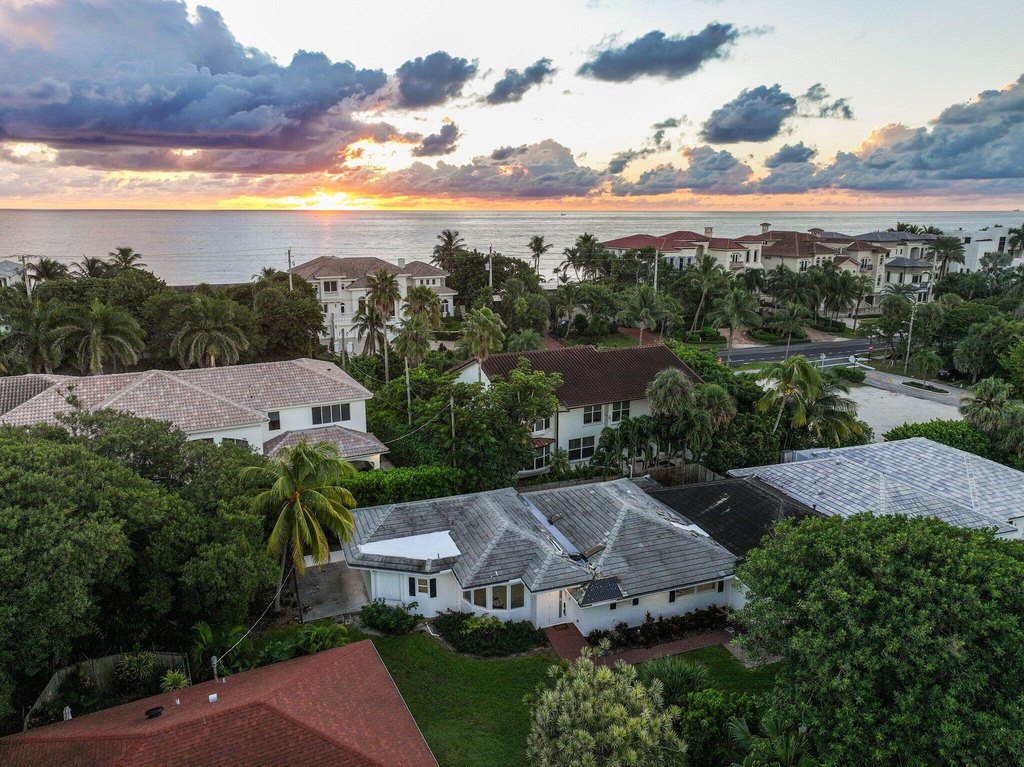 Highland Beach, Florida, 33487, United States, 3 Bedrooms Bedrooms, ,3 BathroomsBathrooms,Residential,Forsale,1996318