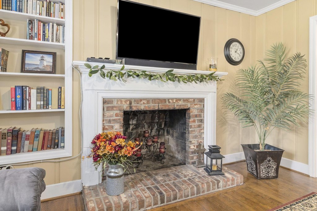 Signal Mountain, Tennessee, 37377, United States, 4 Bedrooms Bedrooms, ,2.5 BathroomsBathrooms,Residential,Forsale,2004666