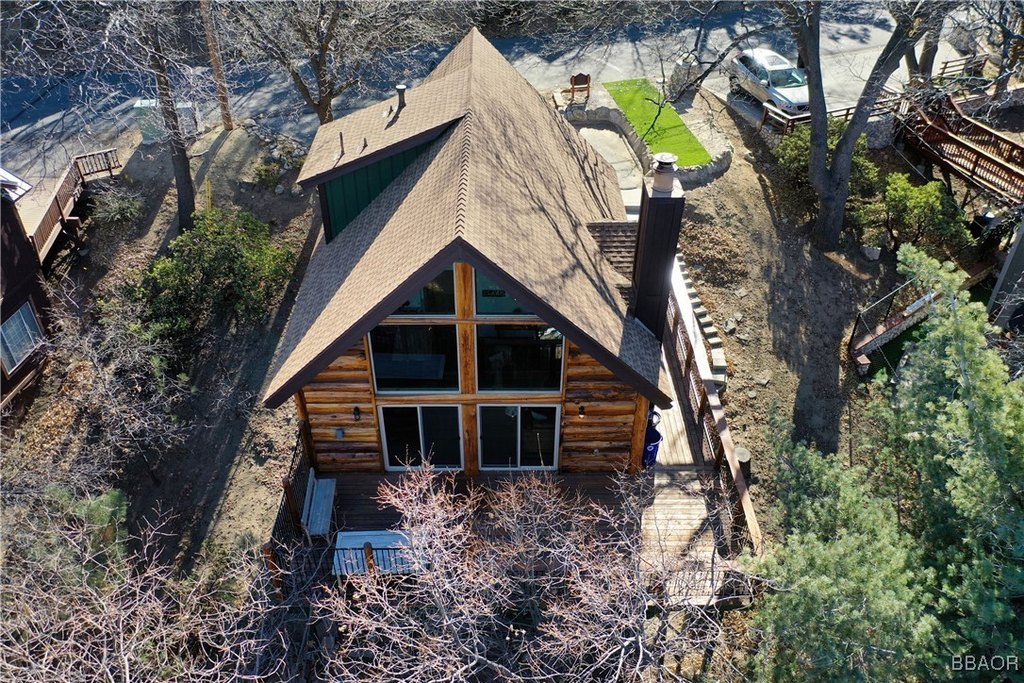 Lake Arrowhead, California, 92352, United States, 4 Bedrooms Bedrooms, ,3 BathroomsBathrooms,Residential,Forsale,1934022