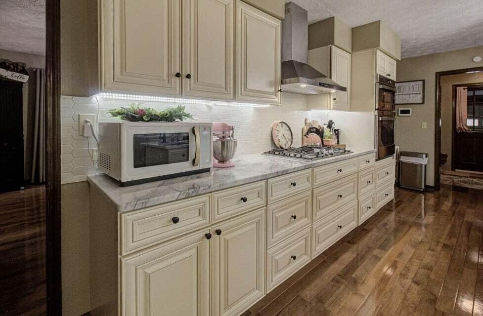 Newport, Tennessee, 37821, United States, 4 Bedrooms Bedrooms, ,3.5 BathroomsBathrooms,Residential,Forsale,1988741