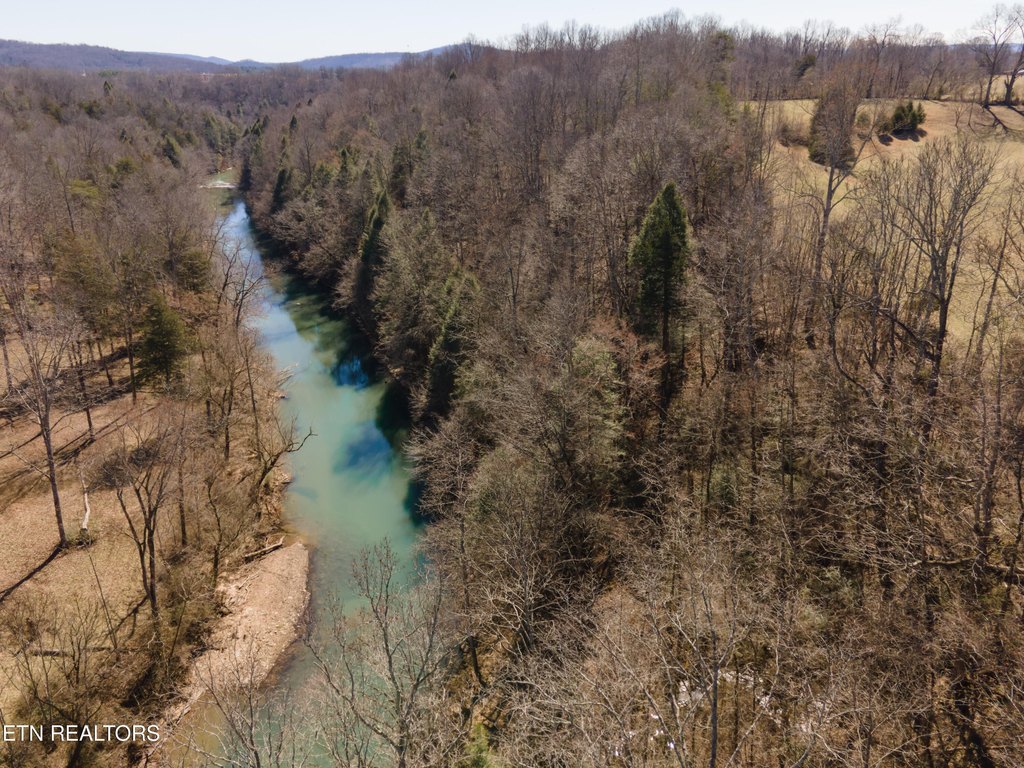 Sparta, Tennessee, 38583, United States, 6 Bedrooms Bedrooms, ,3 BathroomsBathrooms,Residential,Forsale,1885999